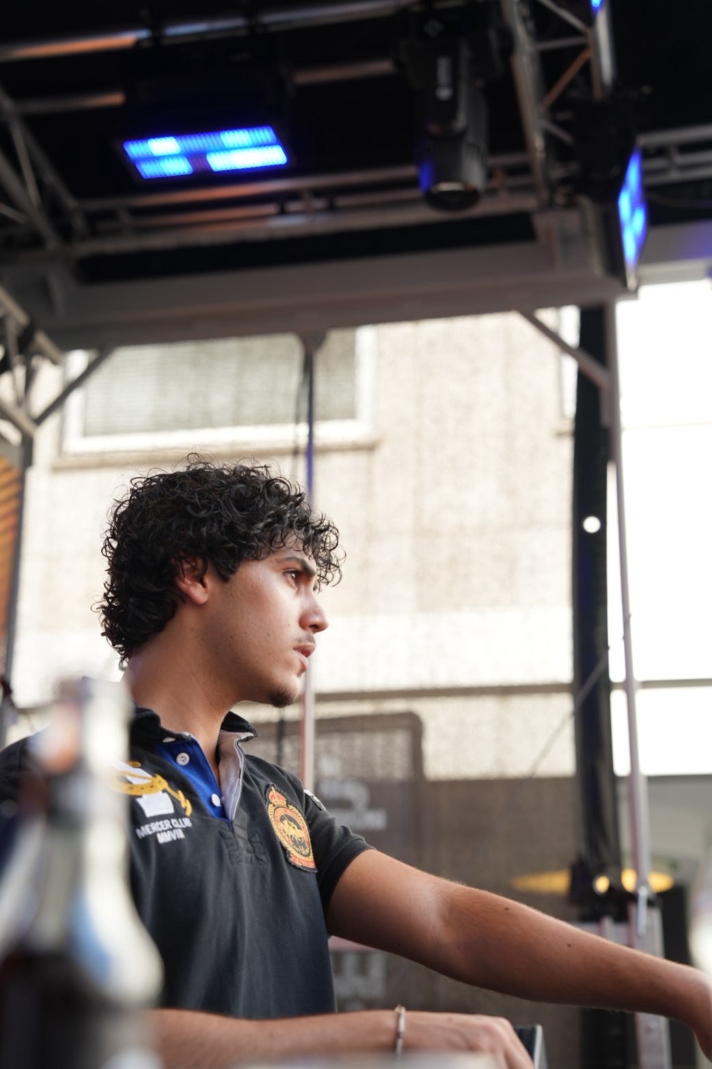 EsKey during his live set